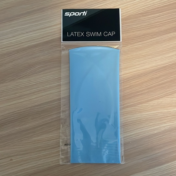 New still in package Sporti Kids latex swim cap - Picture 2 of 3